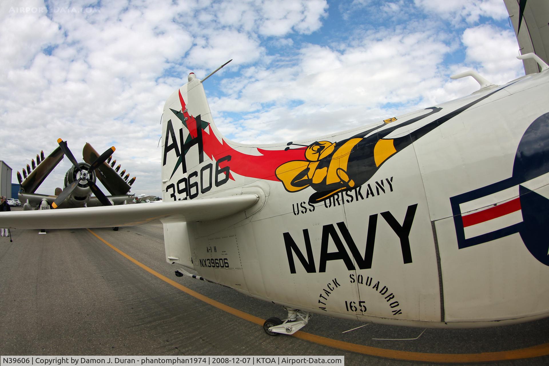 N39606, 1955 Douglas AD-6 Skyraider C/N 10838, Tail art