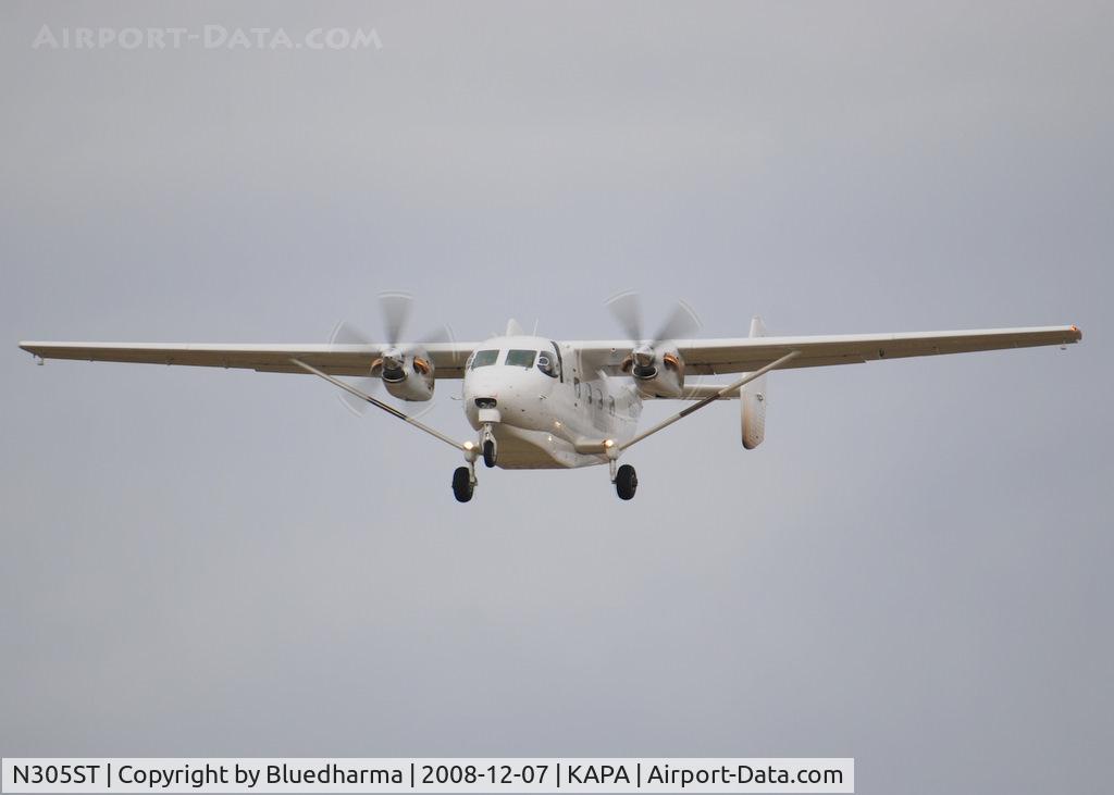 N305ST, 2004 PZL-Mielec M-28-05 Skytruck C/N AJE003-05, On final approach to 17L.