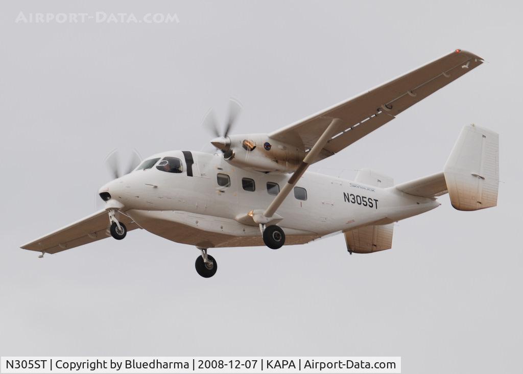 N305ST, 2004 PZL-Mielec M-28-05 Skytruck C/N AJE003-05, On final approach to 17L.