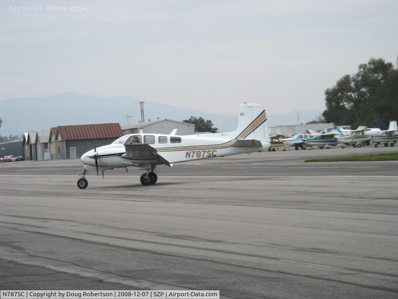 N787SC, 1962 Beech D50E Twin Bonanza C/N DH-324, 1962 Beech D50E TWIN BONANZA, two Lycoming GO-480-G2F6 295 Hp each, three abreast seating-pilot & two copilots, taxi turn