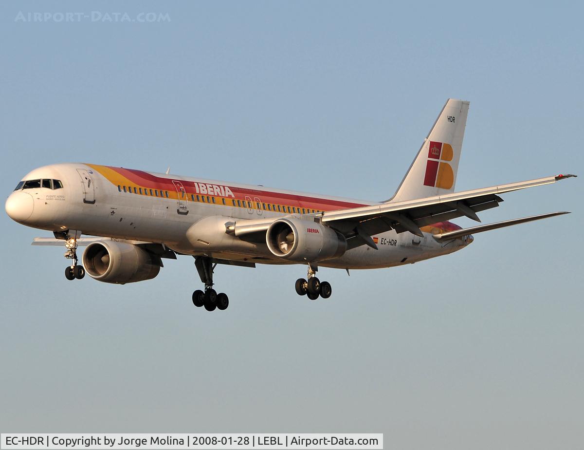 EC-HDR, 1999 Boeing 757-256 C/N 26251, Clear to land RWY 25R.