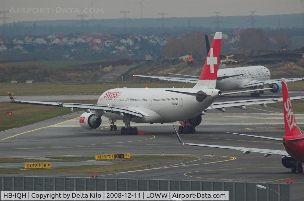 HB-IQH, 1999 Airbus A330-223 C/N 288, SWISS