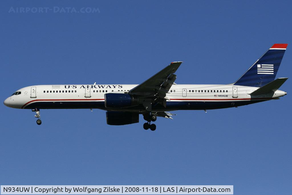N934UW, 1993 Boeing 757-2B7 C/N 27200, visitor