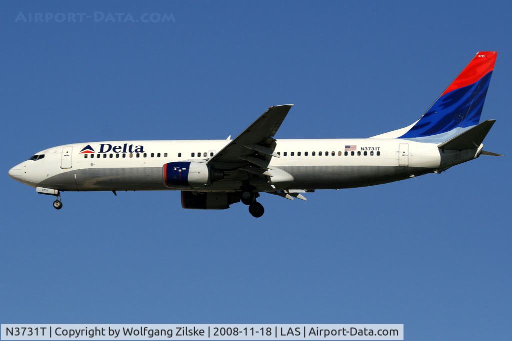 N3731T, 2000 Boeing 737-832 C/N 30775, visitor