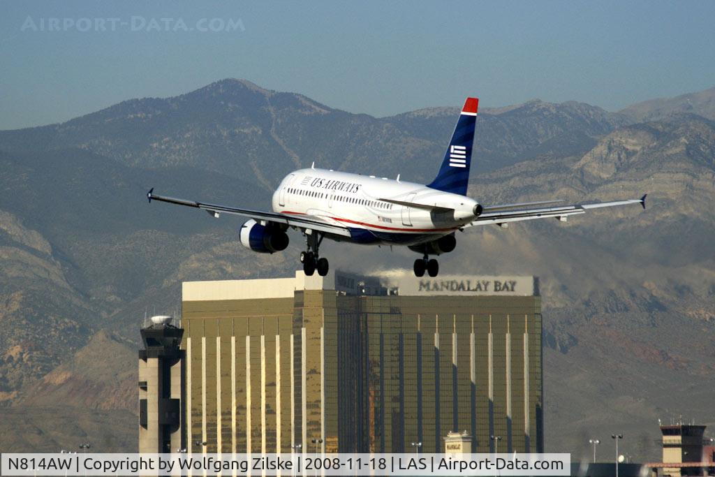 N814AW, 2000 Airbus A319-132 C/N 1281, Going to Las Vegas