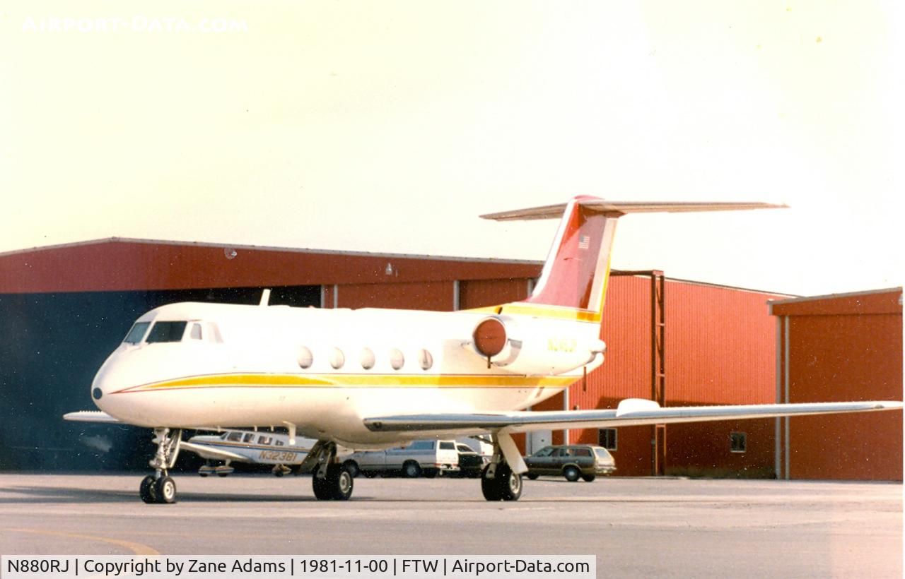 N880RJ, 1974 Grumman G-1159 Gulfstream II C/N 159, At Meacham Field - Registerd as N345UP