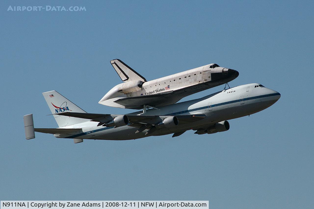N911NA, 1973 Boeing 747SR-46(SCA) C/N 20781, Shuttle Endeavor and the Shuttle Carrier Aircraft departing NASJRB Ft.Worth (Carswell AFB)