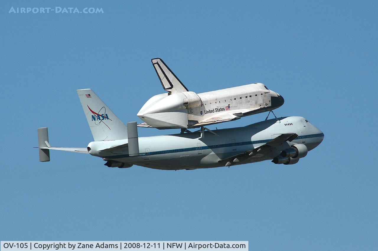 OV-105, 1991 Rockwell International Shuttle C/N 105, Shuttle Endeavor and the Shuttle Carrier Aircraft departing NASJRB Ft.Worth (Carswell AFB)