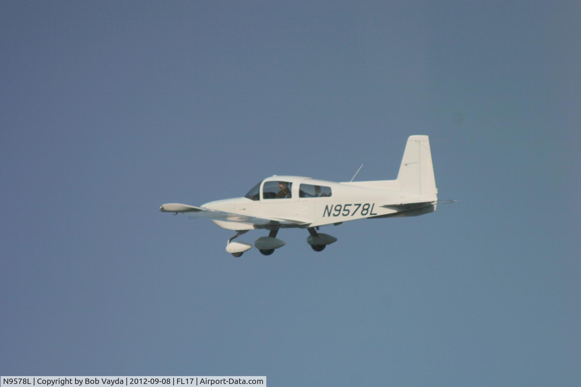 N9578L, 1974 Grumman American AA-5 Traveler C/N AA5-0578, 78L flying over Florida