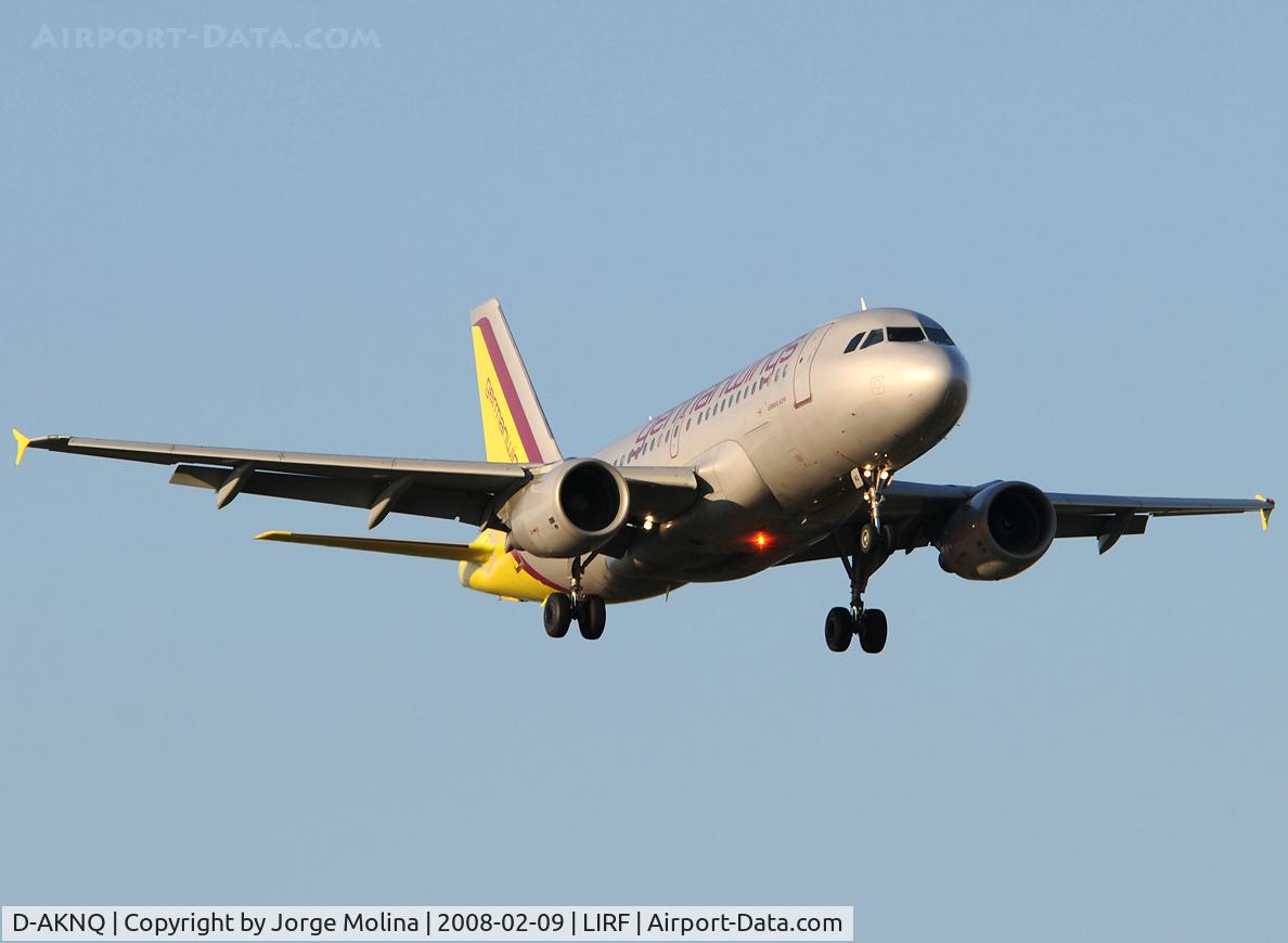 D-AKNQ, 2000 Airbus A319-112 C/N 1170, On final to RWY 16L.