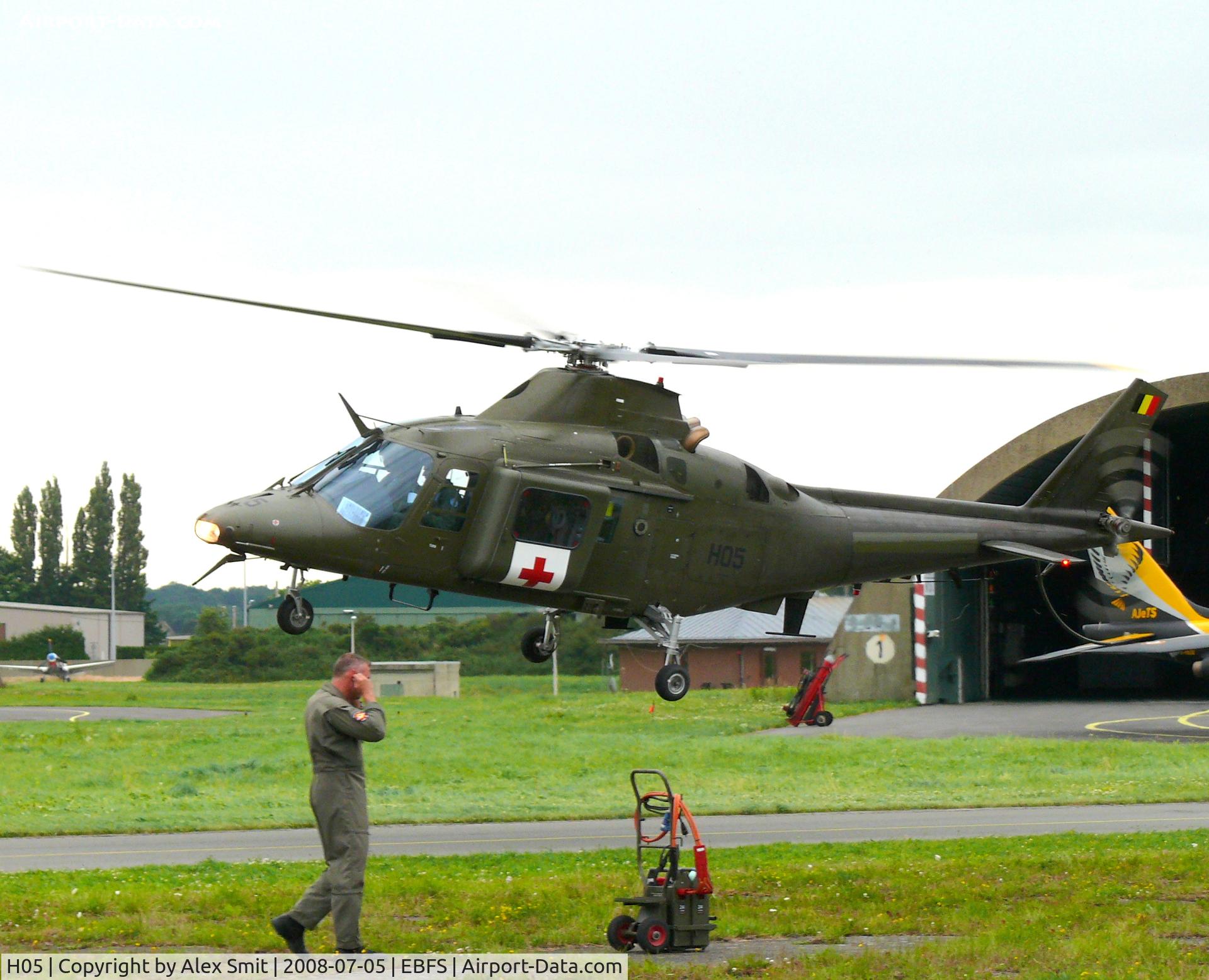 H05, Agusta A-109BA C/N 0305, Agusta A109BA H05 Belgian Air Component MedEvac