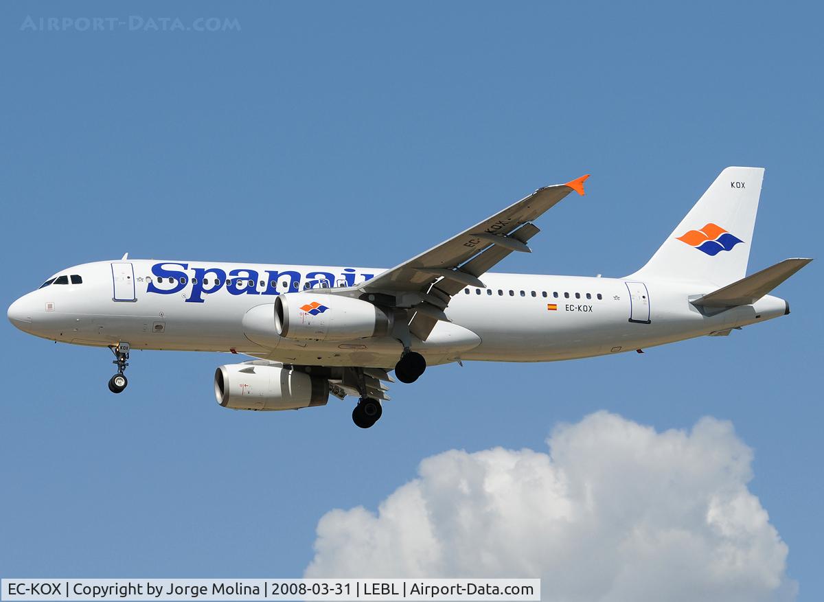 EC-KOX, 2000 Airbus A320-232 C/N 1383, Ex-British Midland.
