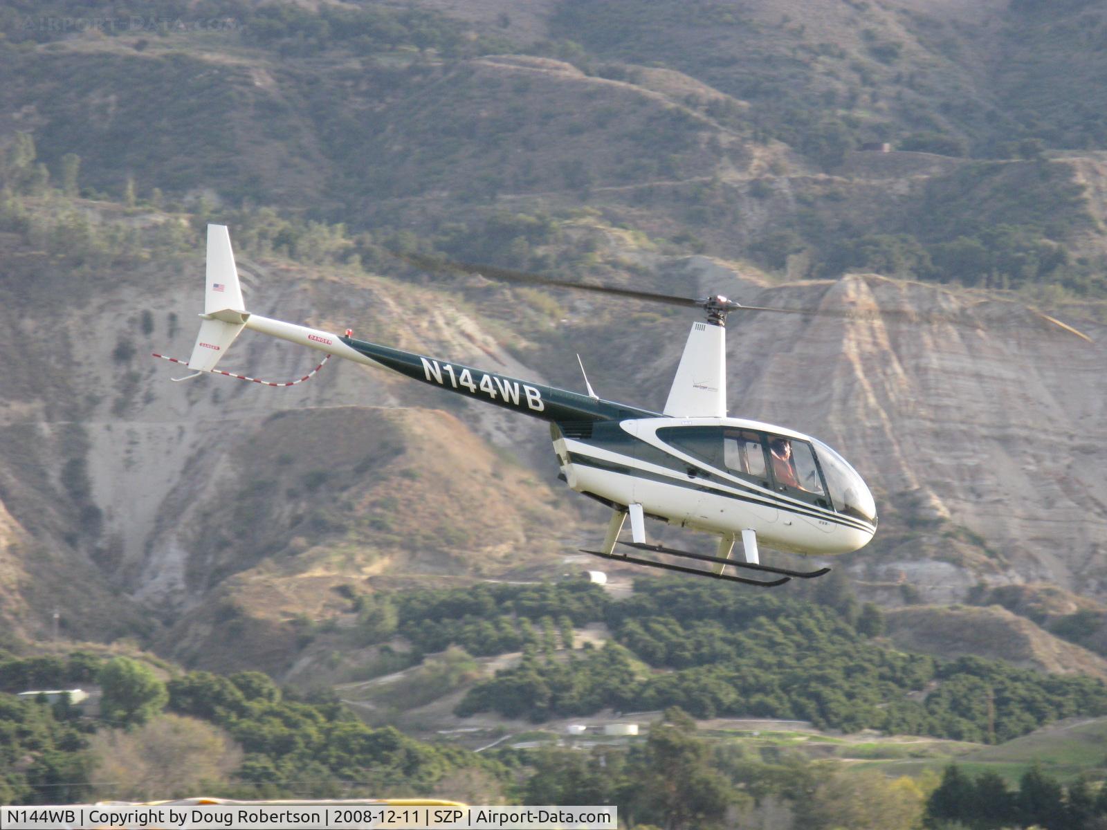 N144WB, 1998 Robinson R44 C/N 0545, 1998 Robinson R44 RAVEN, Lycoming O-540, departure
