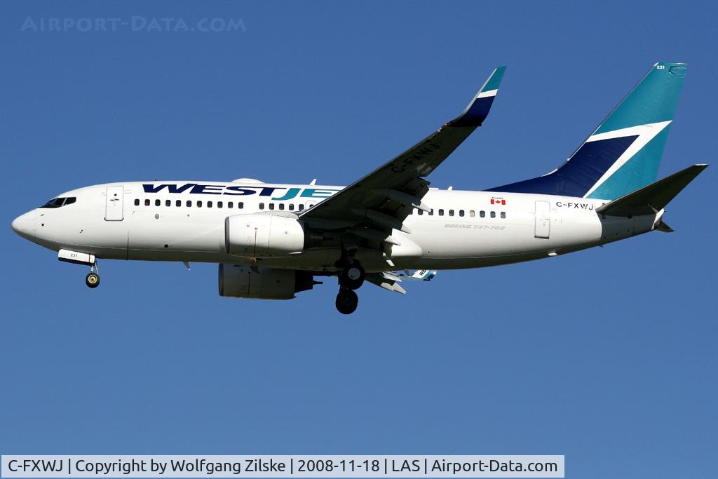 C-FXWJ, 2005 Boeing 737-7CT C/N 32768, visitor