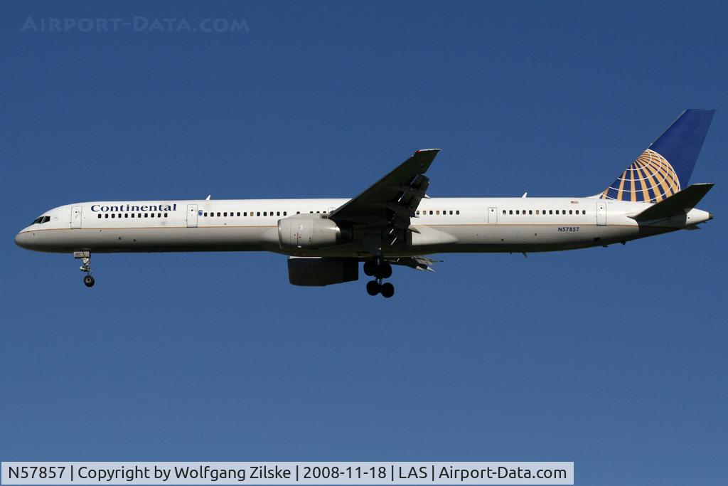 N57857, 2004 Boeing 757-324 C/N 32816, visitor