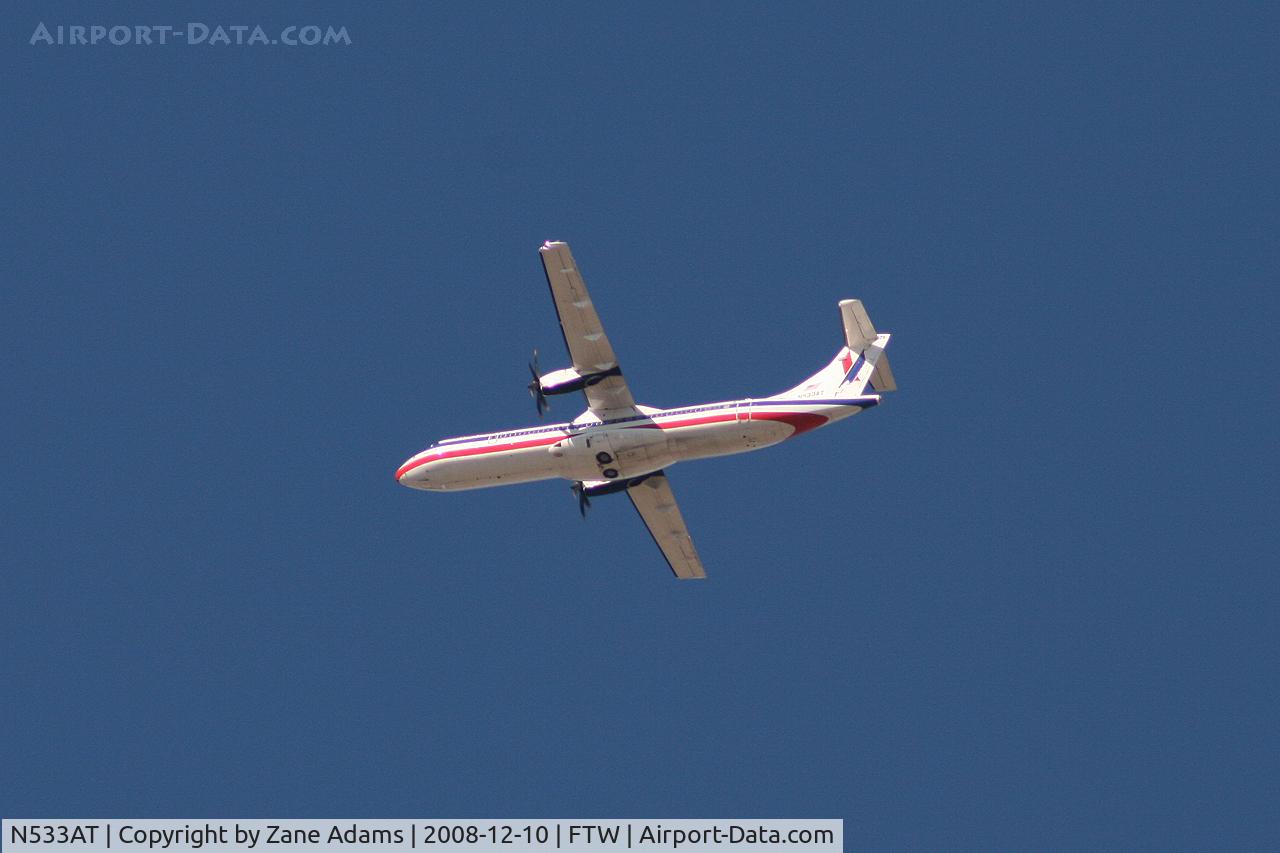 N533AT, 1997 ATR 72-212A C/N 533, American Eagle overflying Meacham Field