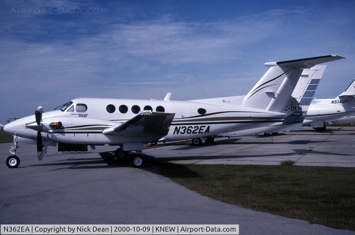N362EA, 1977 Beechcraft 200 King Air C/N BB-257, KNEW (This aircraft is the 2nd Be200 to carry N362EA and is C/N BB-1396 currently registered N3620M)