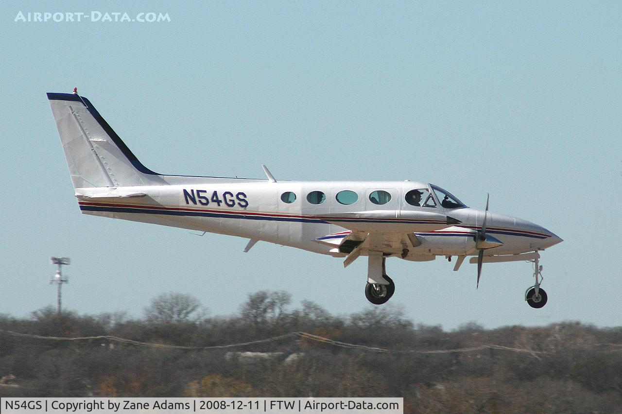 N54GS, 1978 Cessna 340A C/N 340A0456, Landing at Meacham Field