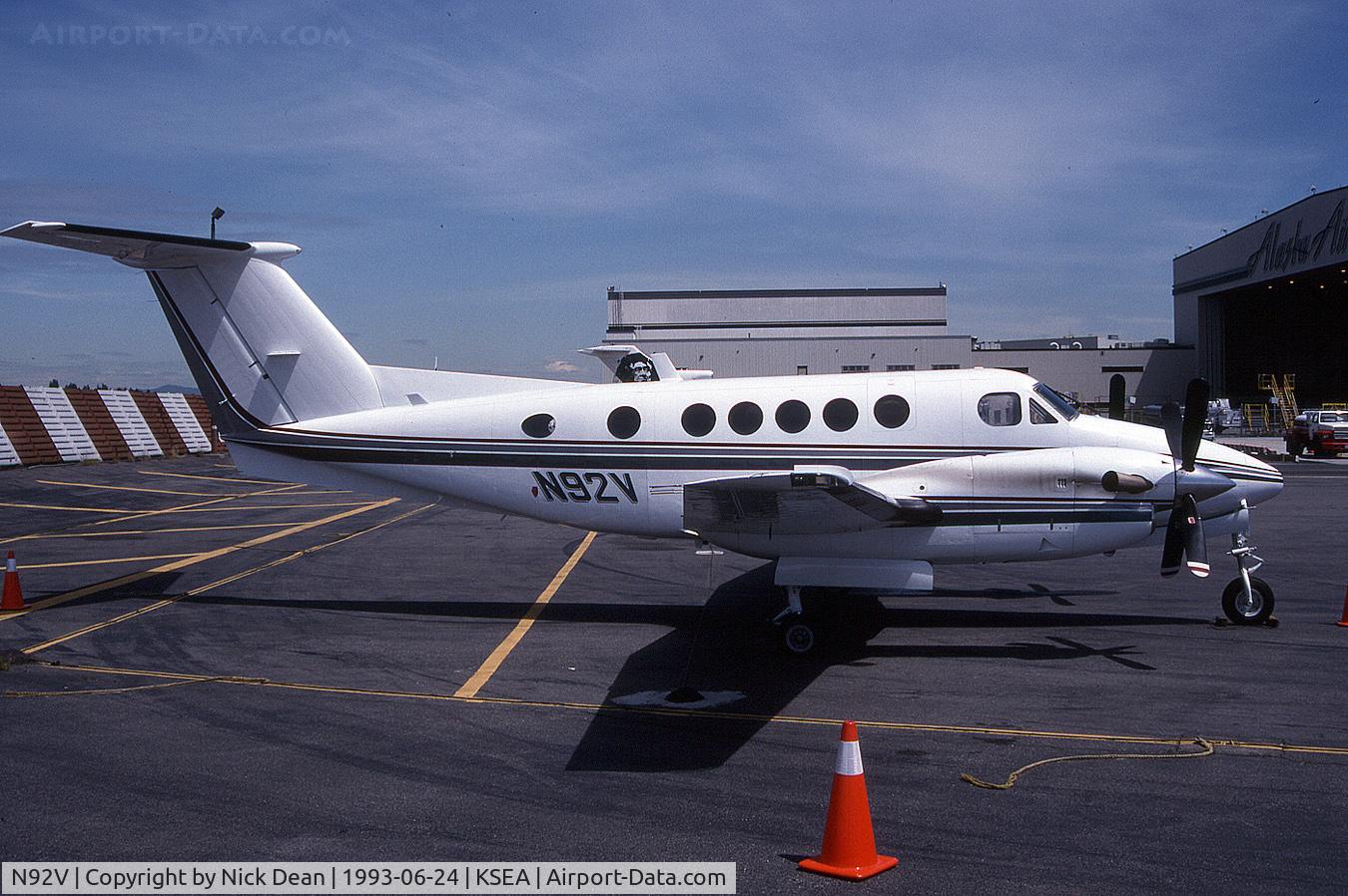 N92V, 1977 Beech 200 Super King Air C/N BB-262, KSEA