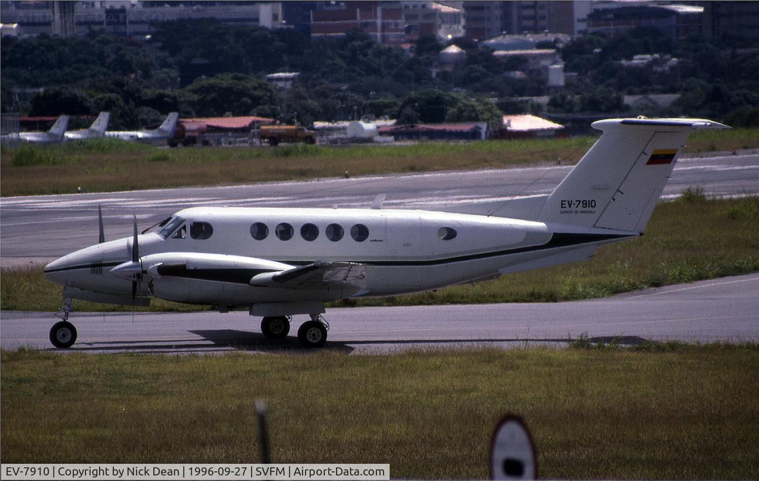 EV-7910, 1979 Beechcraft 200 King Air C/N BB-495, SVFM (now sports a fine pair of our winglets)