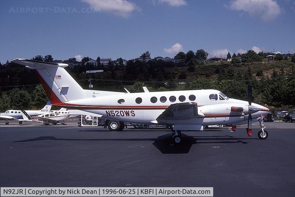 N92JR, 1981 Beech 200 C/N BB-751, KBFI (BB-751 seen here as registered N520WS)