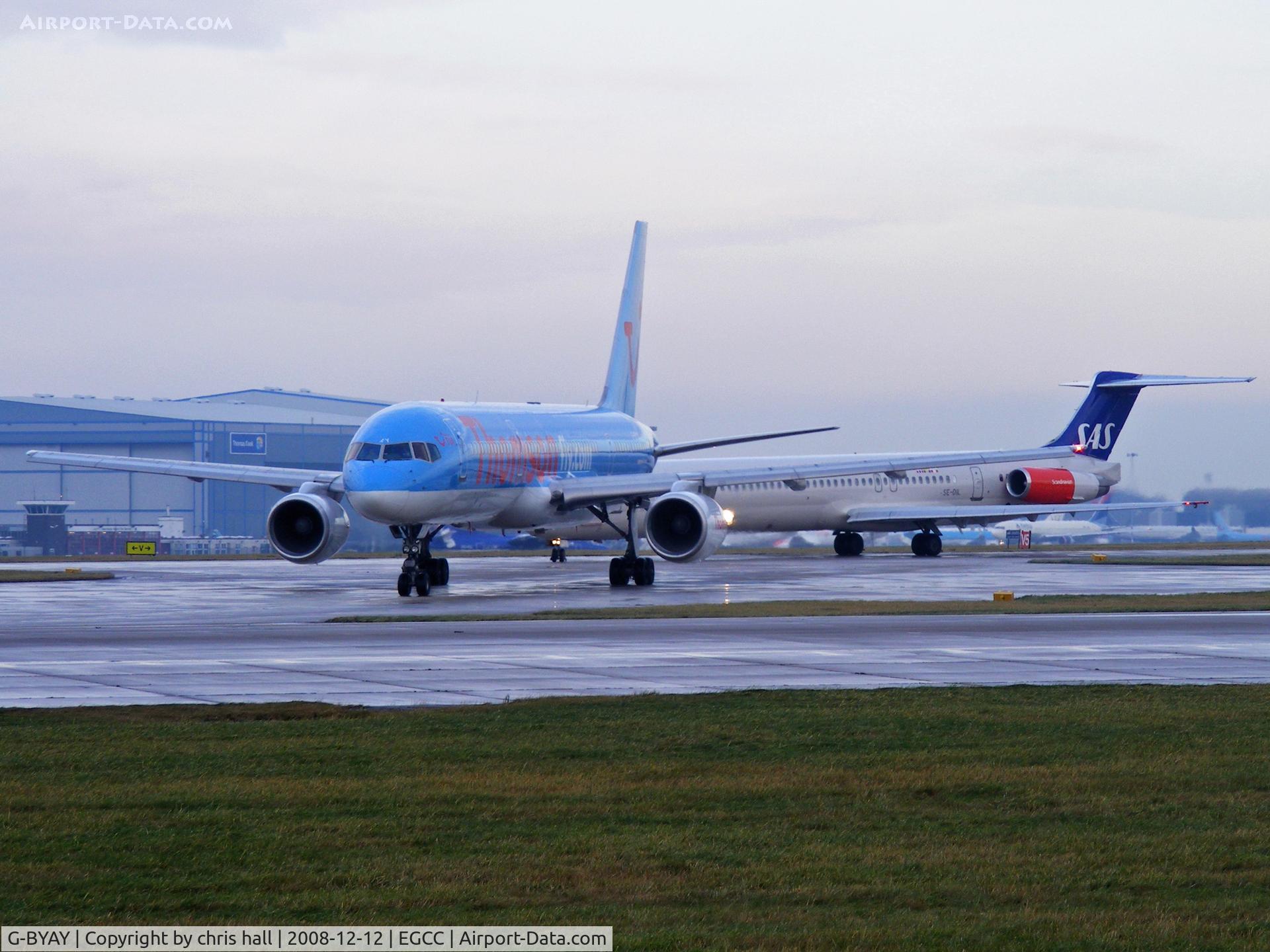 G-BYAY, 1999 Boeing 757-204 C/N 28836, Thomson