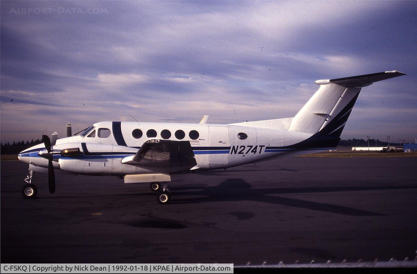 C-FSKQ, 1975 Beech 200 Super King Air C/N BB-99, KPAE Seen as N274T prior to going on the Canadian register
