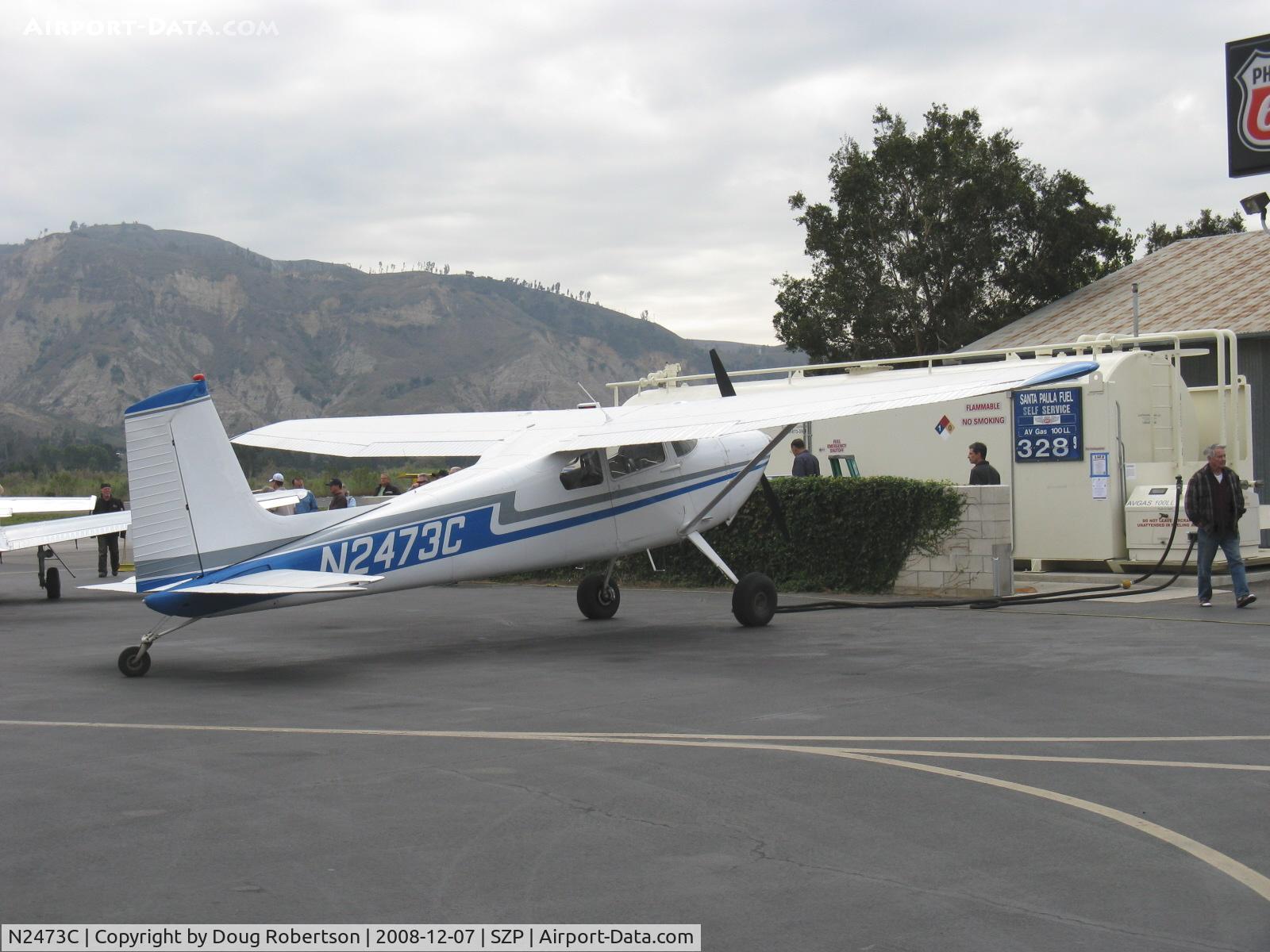 N2473C, 1954 Cessna 180 C/N 30773, 1954 Cessna 180, Continental O-470 225 Hp, refueling