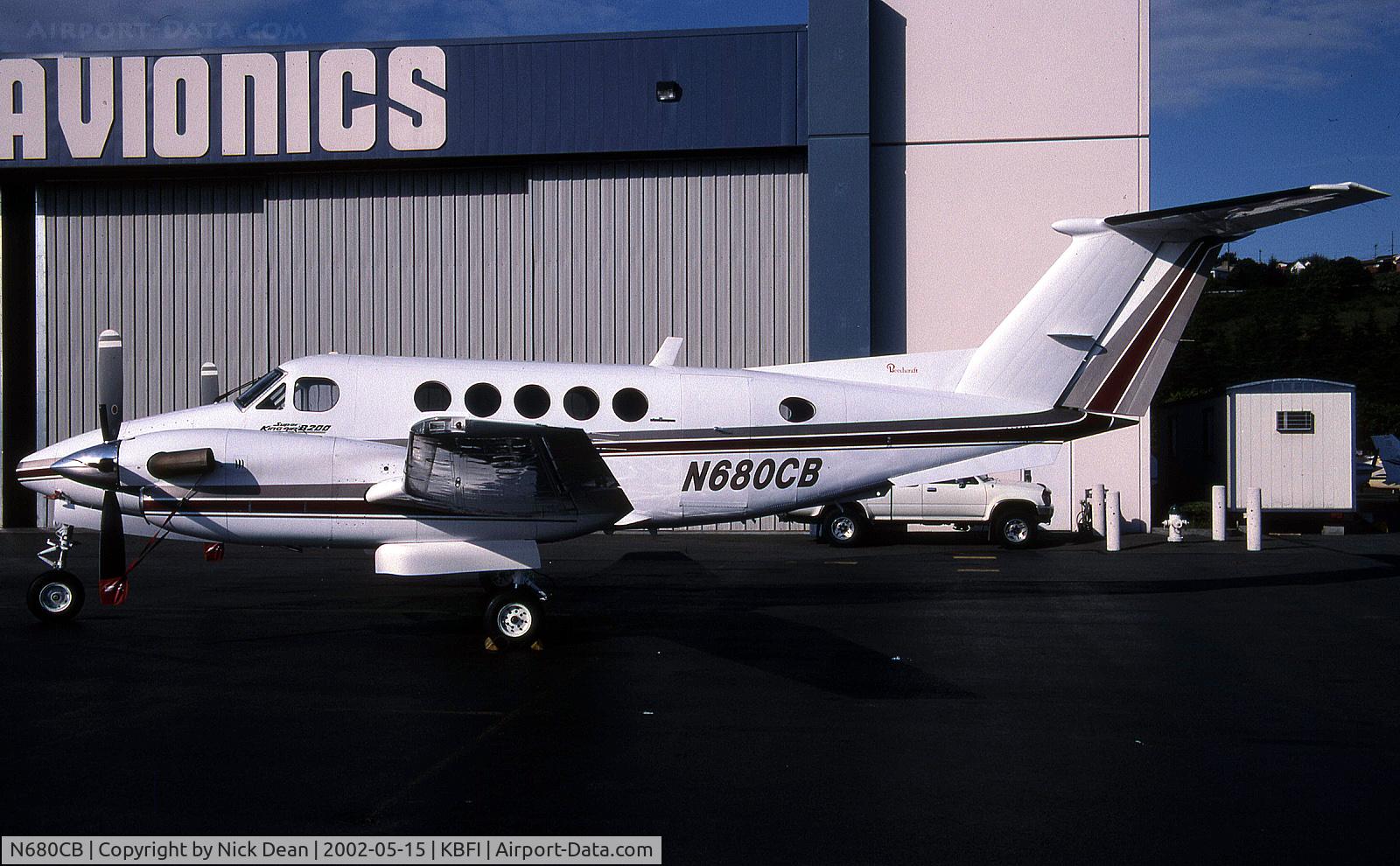 N680CB, Raytheon Aircraft Company B300 C/N FL-499, KBFI (This frame is B200 C/N BB-1006 not the later registered B300 listed currently registered in Morocco as CN-TPH)