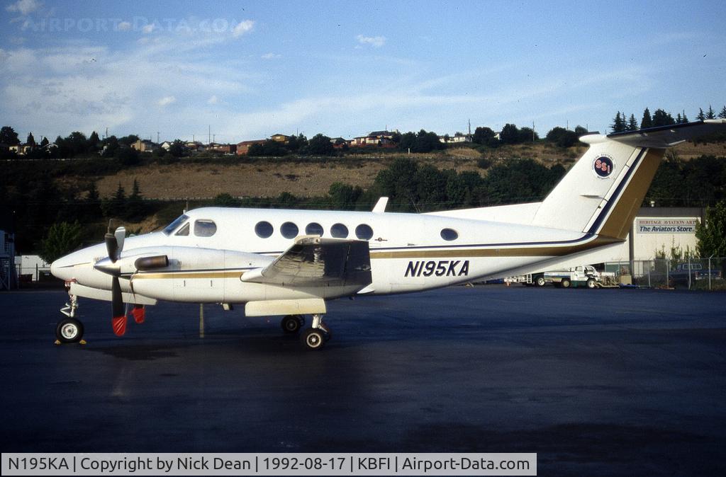 N195KA, 1982 Beech B200 King Air King Air C/N BB-1021, KBFI (Currently registered N678SS)