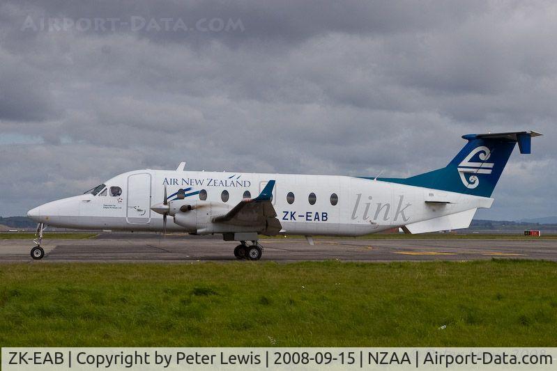 ZK-EAB, 2001 Raytheon 1900D C/N UE-425, Eagle Airways Ltd., Hamilton