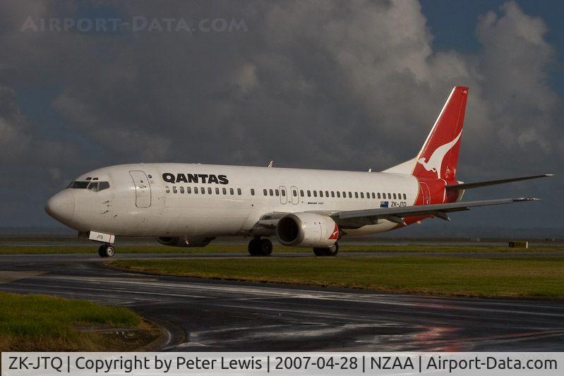 ZK-JTQ, 1992 Boeing 737-476 C/N 24442, Jetconnect Ltd., Auckland (Qantas)