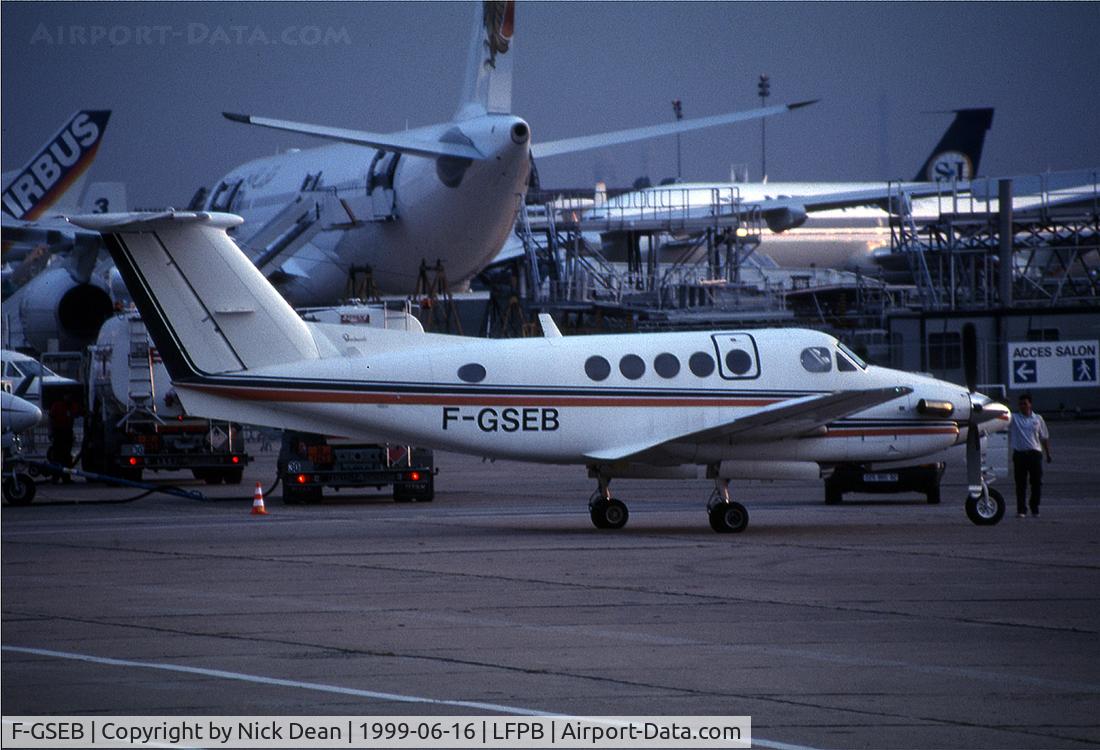 F-GSEB, 1983 Beech 200 Super King Air C/N BB-1110, LFPB