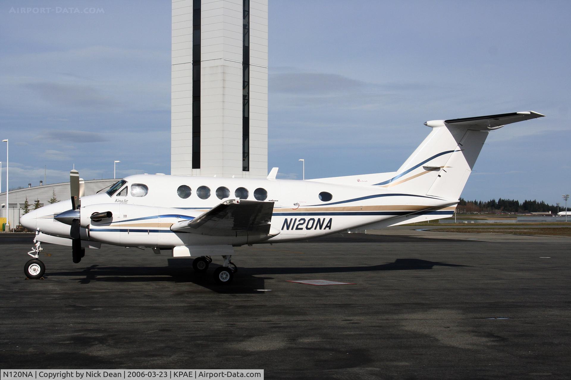 N120NA, 1983 Beech B200 King Air C/N BB-1120, KPAE