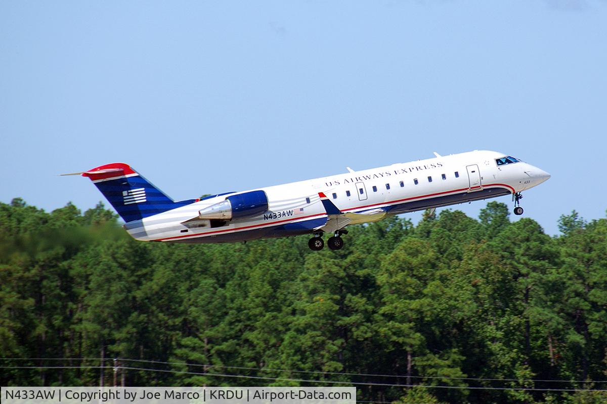 N433AW, 1999 Canadair CRJ-200LR (CL-600-2B19) C/N 7289, @RDU