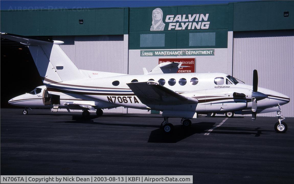 N706TA, 1999 Raytheon B200 King Air C/N BB-1656, KBFI