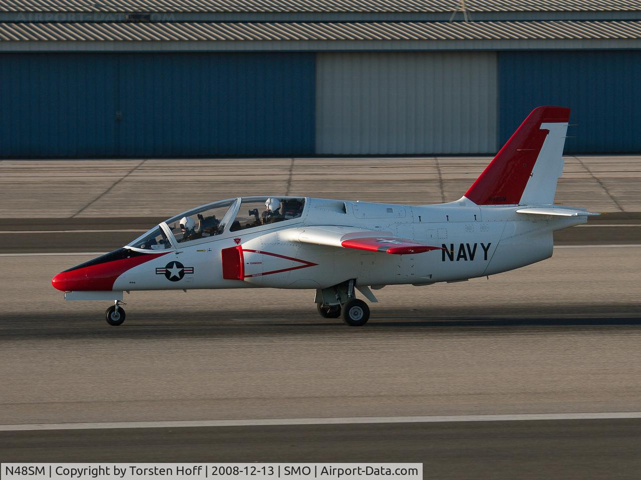 N48SM, 1985 SIAI-Marchetti S-211 C/N 014-03-001, N48SM departing from RWY 21