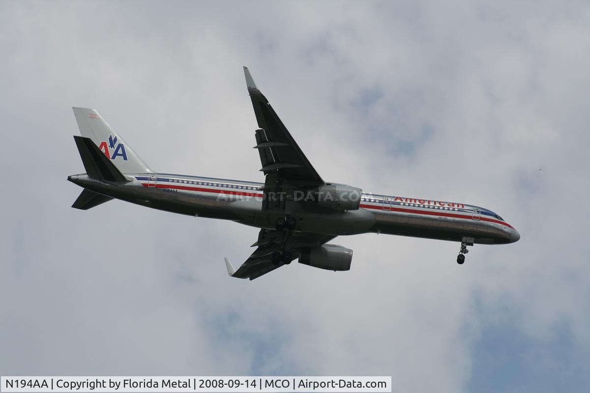 N194AA, 2001 Boeing 757-223 C/N 32388, American 757-200