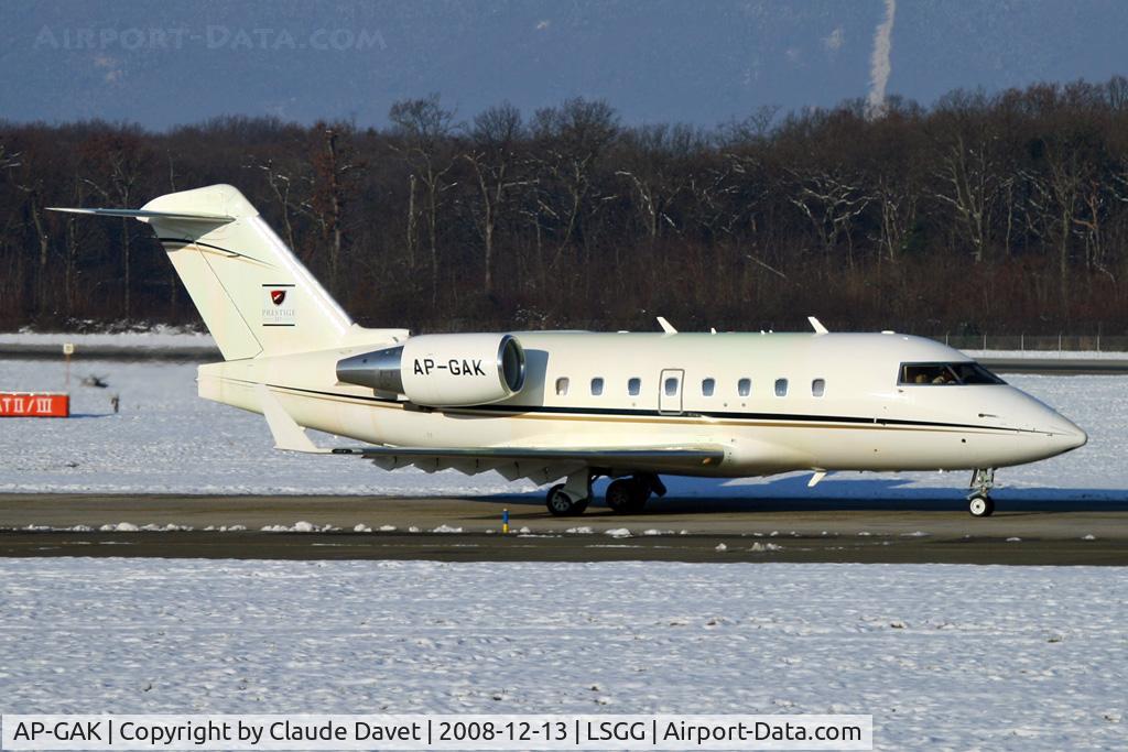 AP-GAK, 1999 Bombardier Challenger 604 (CL-600-2B16) C/N 5438, Princely Jets