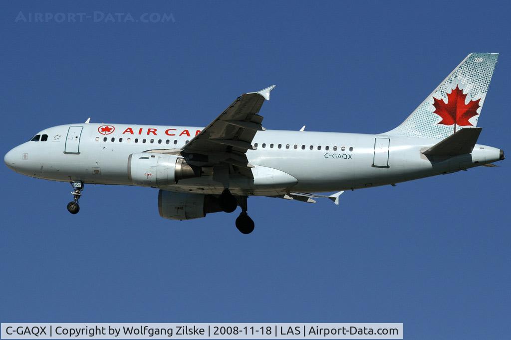 C-GAQX, 1997 Airbus A319-114 C/N 736, visitor