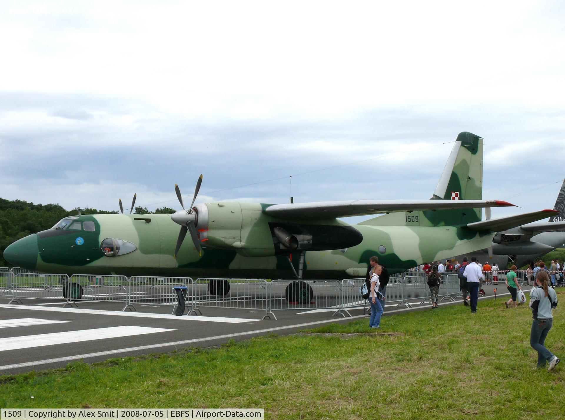 1509, Antonov An-26 C/N 1509, Antonov An26 Curl 1509 Polish Air Force