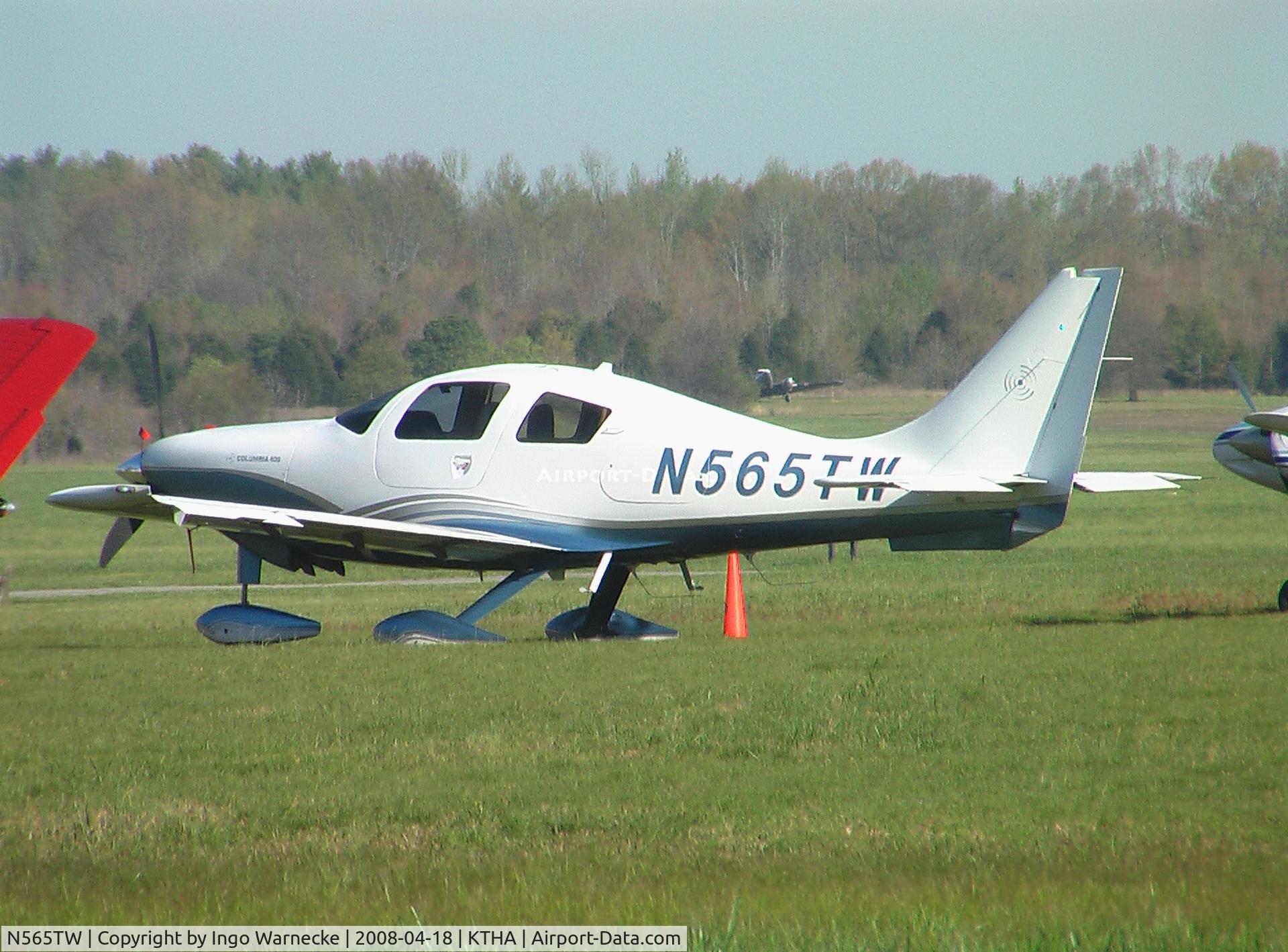 N565TW, 2006 Columbia Aircraft Mfg LC41-550FG C/N 41597, Columbia 400 (LC41-550FG) at Beechcraft Heritage Museum, Tullahoma Regional Airport