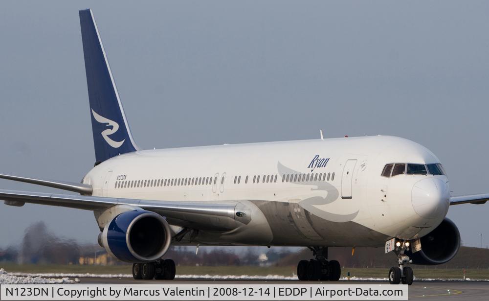 N123DN, 1987 Boeing 767-332 C/N 23437, landing in Leipzig
