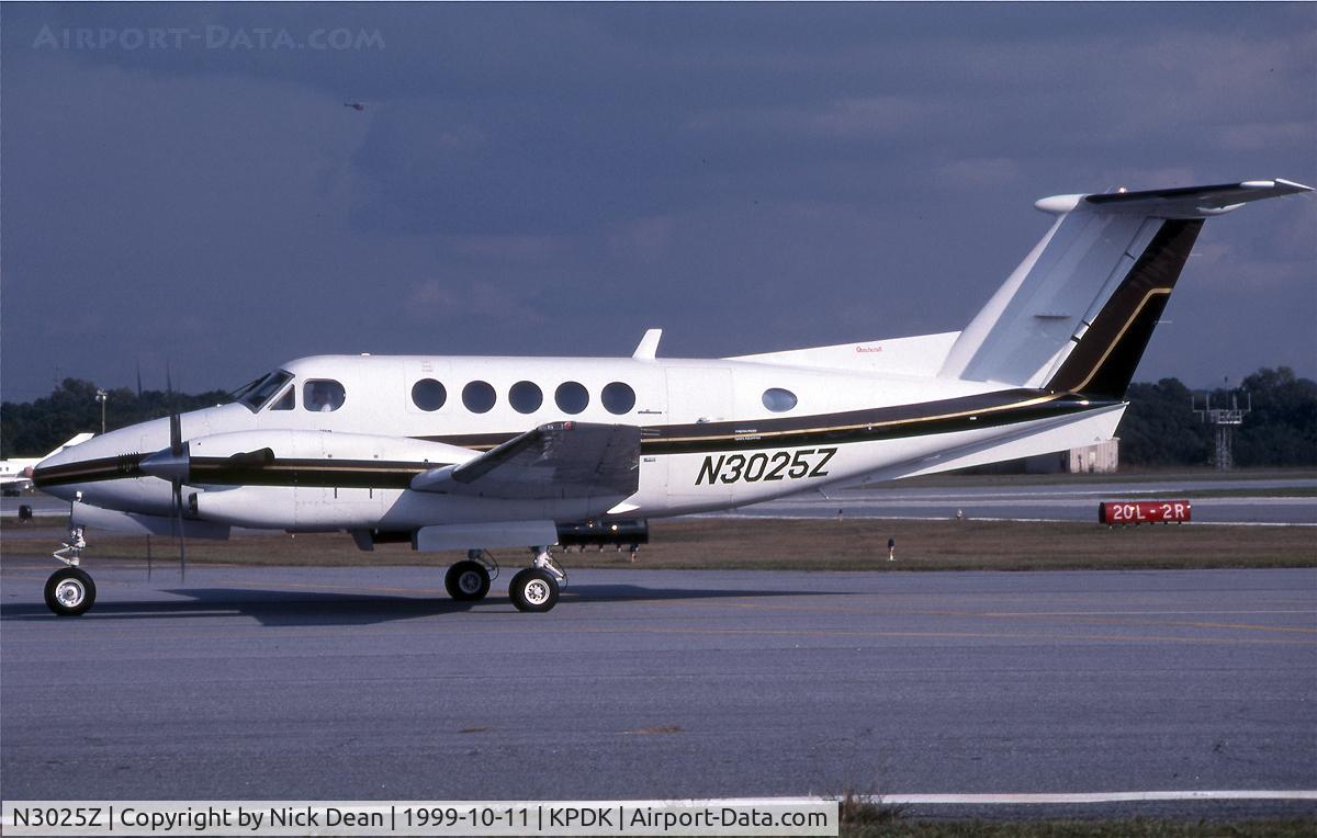N3025Z, 1987 Beechcraft King Air 300 C/N FA-120, KPDK (Currently registered N365CS)