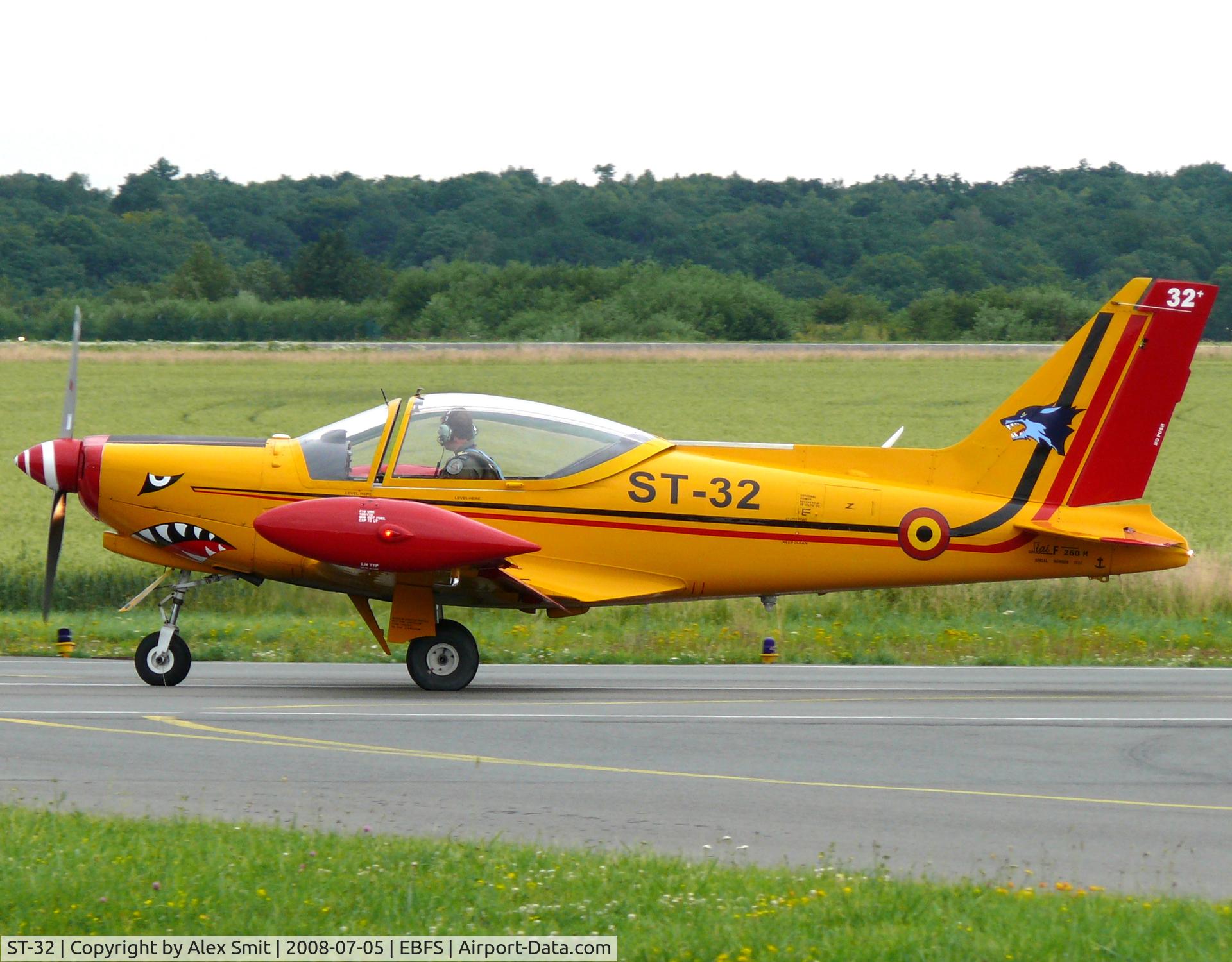 ST-32, SIAI-Marchetti SF-260M C/N 10-32, SIAI-Marchetti SF260M ST-32 Belgian Air Component