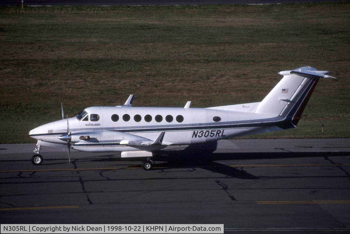 N305RL, 1990 Beechcraft King Air 350 C/N FL-10, KHPN