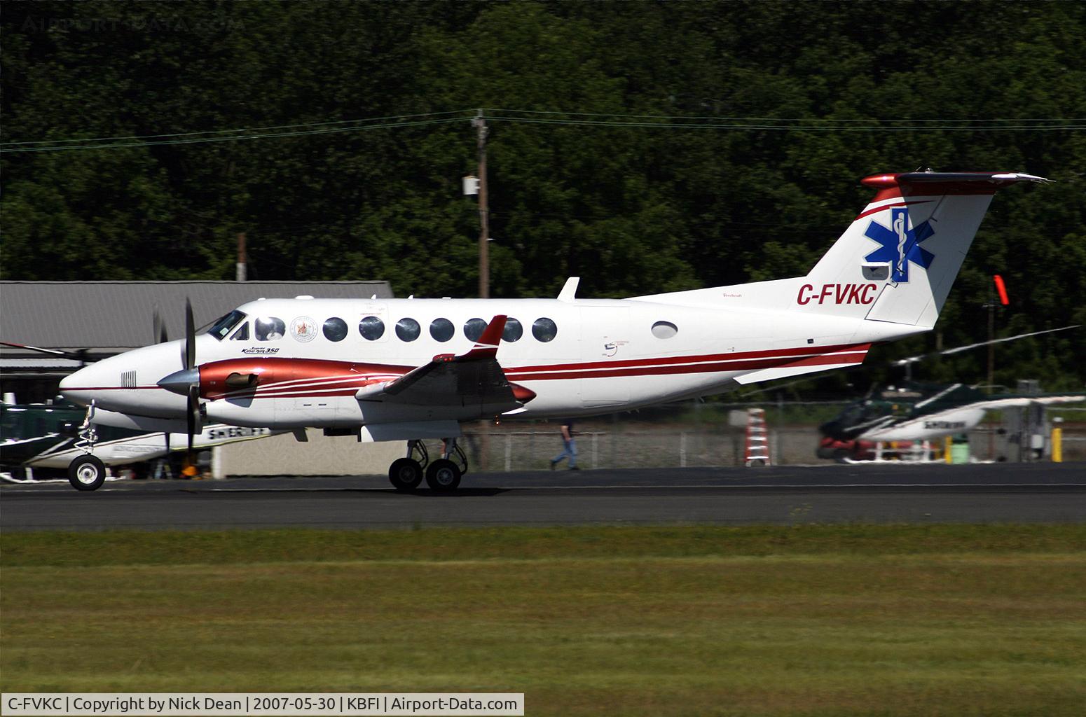 C-FVKC, 2000 Beech B300 King Air C/N FL-273, KBFI