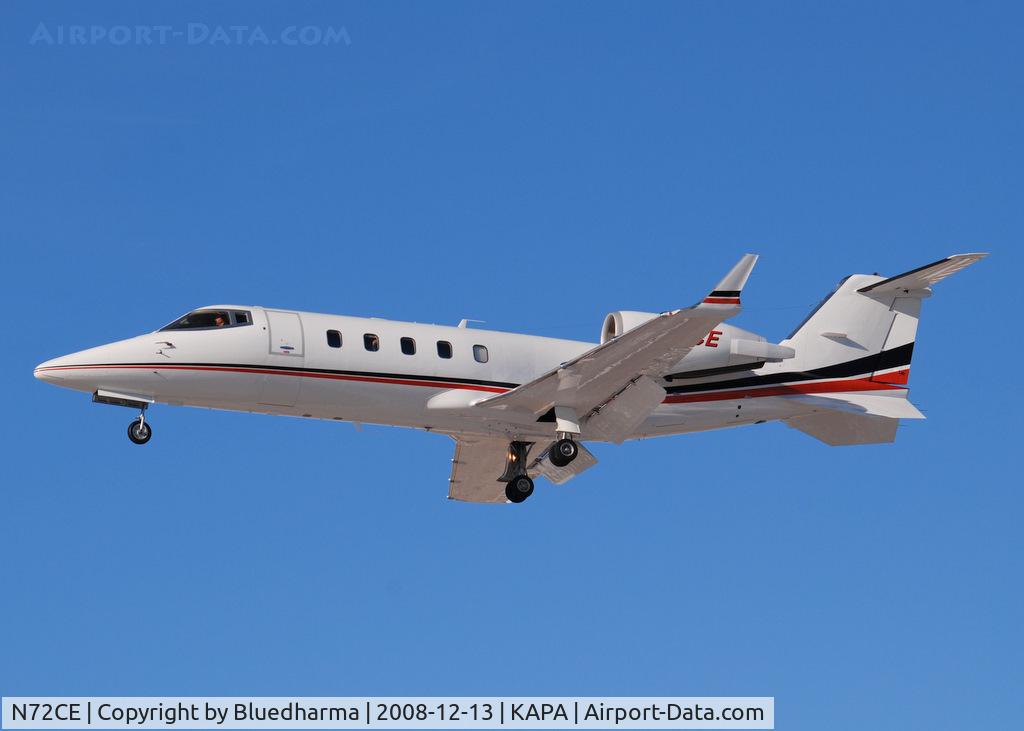 N72CE, Learjet Inc 60 C/N 285, On final approach to 17L, fighting some major crosswinds.