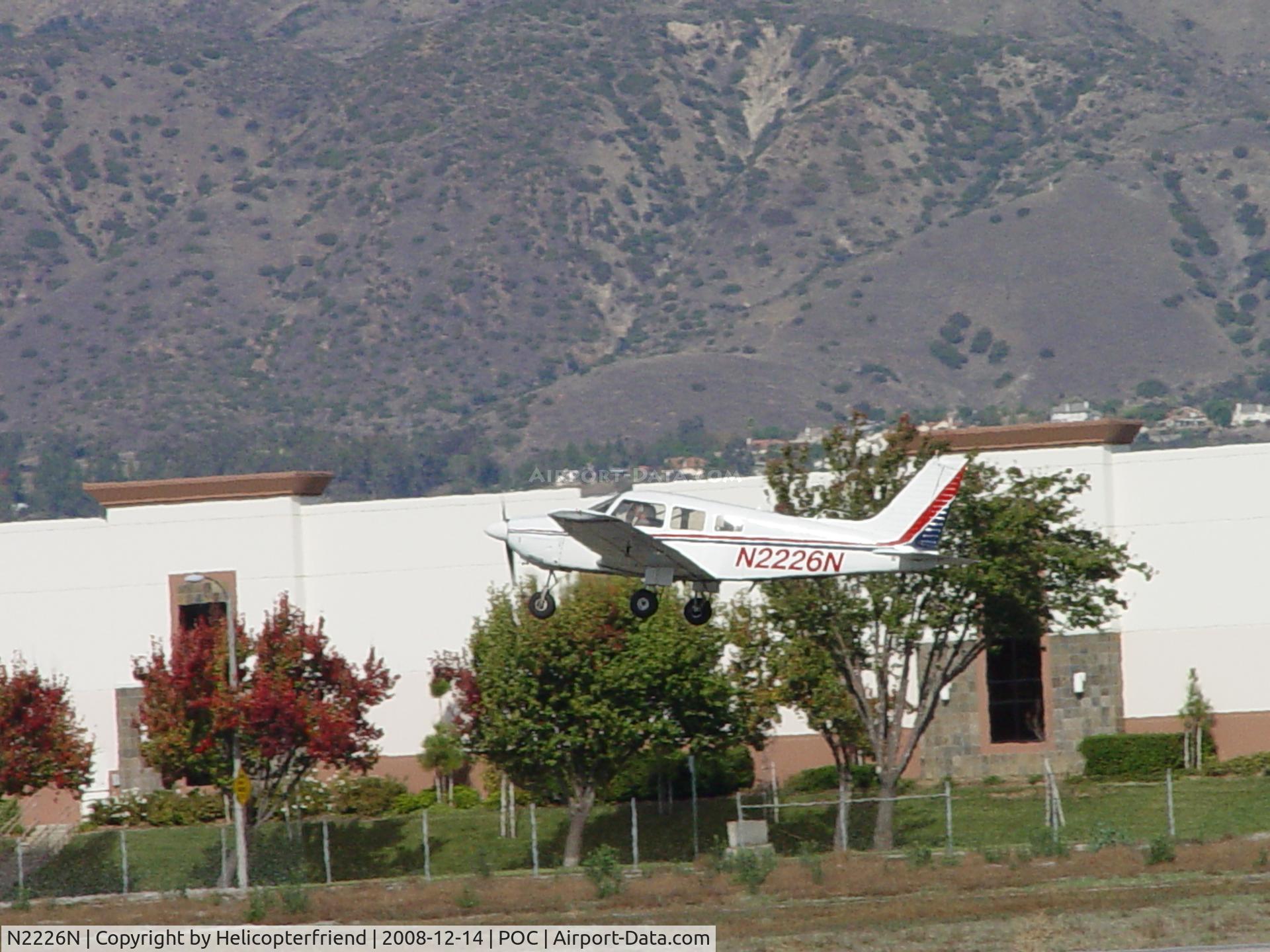 N2226N, 1979 Piper PA-28-181 C/N 28-7990282, Climbing out at Brackett