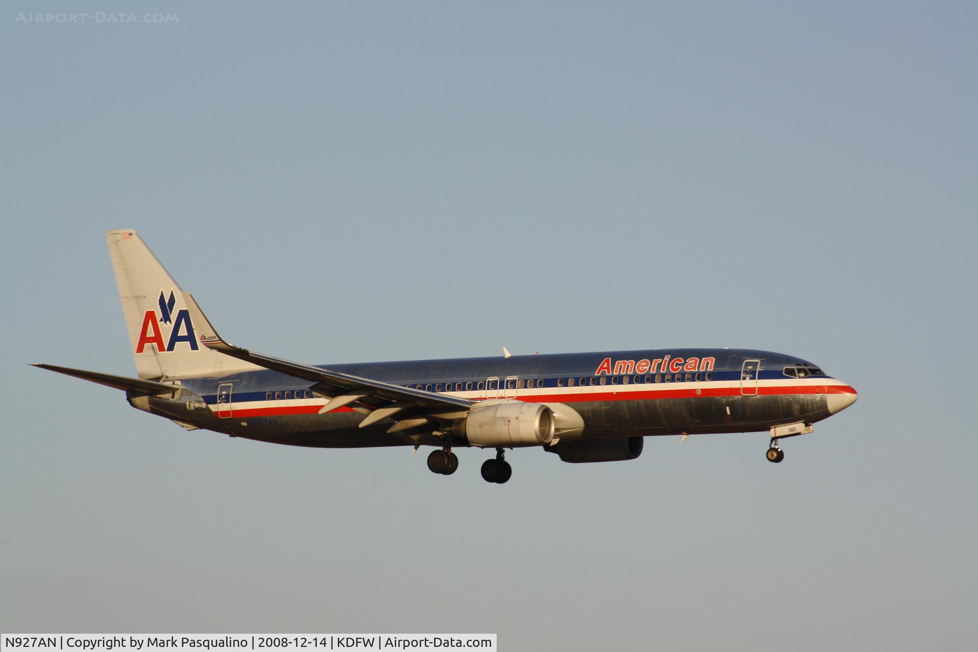 N927AN, 2000 Boeing 737-823 C/N 30077, Boeing 737-800